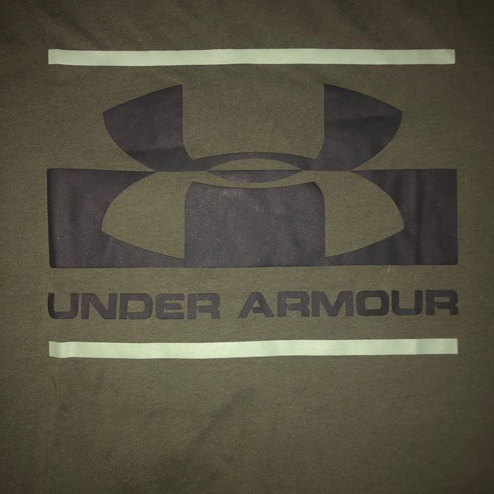 UA HeatGear T-shirt